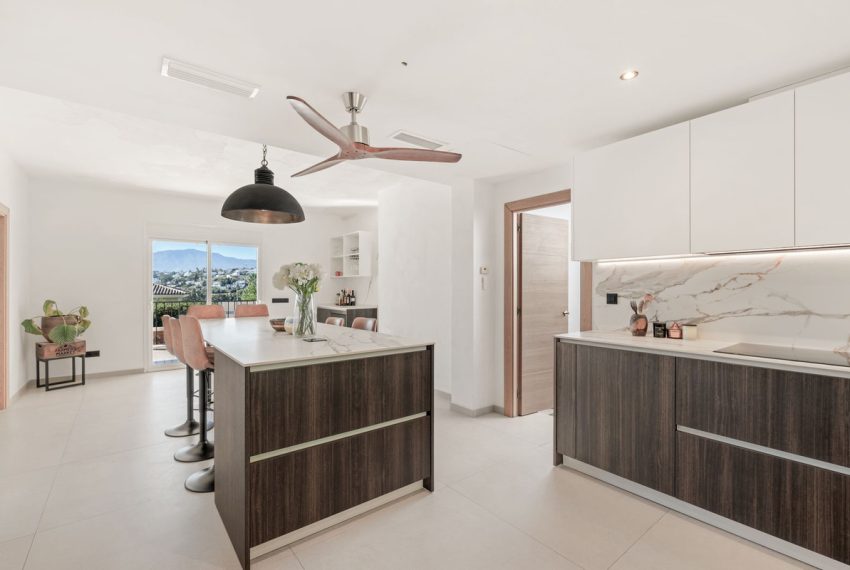 R5210131-Villa-For-Sale-El-Paraiso-Detached-4-Beds-341-Built-9