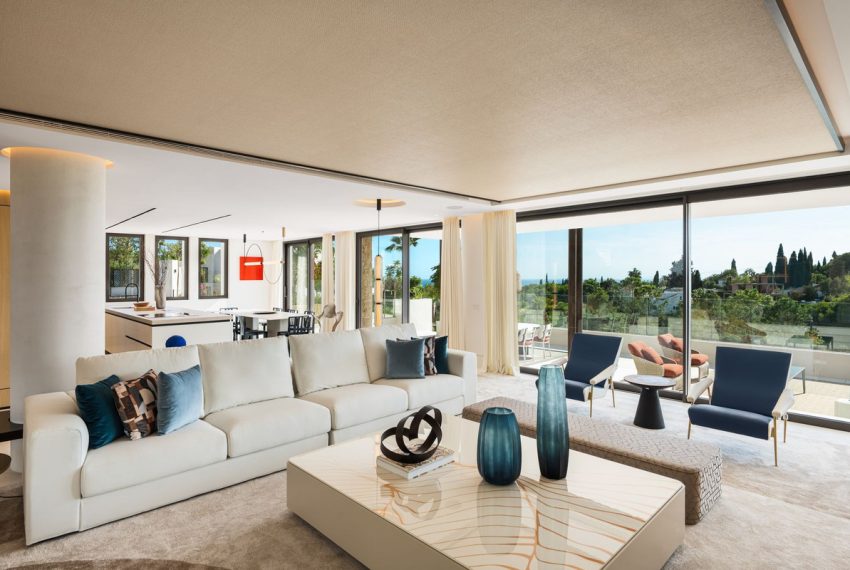 R5210308-Villa-For-Sale-The-Golden-Mile-Detached-5-Beds-799-Built-2