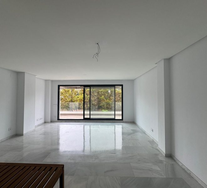 R5210761-Image 1-Middle Floor - 3 Beds - 96 Built