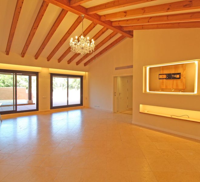 R5210857-Image 1-Penthouse - 4 Beds - 230 Built