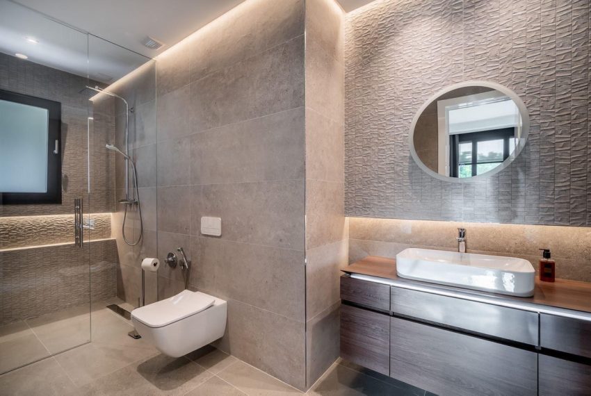 R5210887-Villa-For-Sale-Sierra-Blanca-Detached-6-Beds-975-Built-12