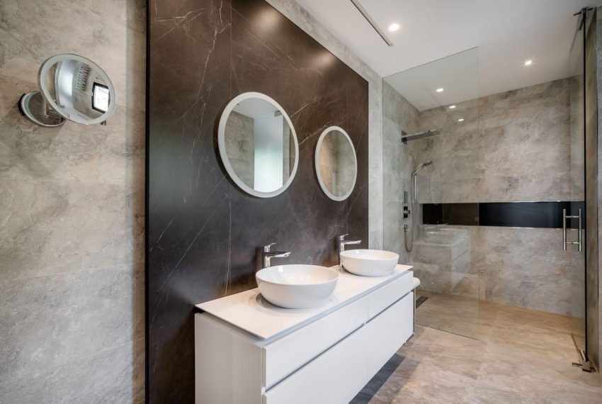 R5210887-Villa-For-Sale-Sierra-Blanca-Detached-6-Beds-975-Built-16