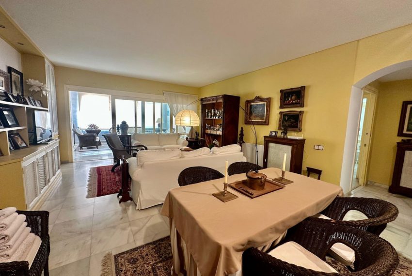 R5210893-Apartment-For-Sale-Puerto-Banus-Ground-Floor-4-Beds-220-Built-1