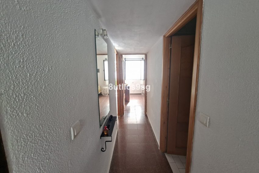 R5211145-Villa-For-Sale-La-Campana-Detached-2-Beds-67-Built-13