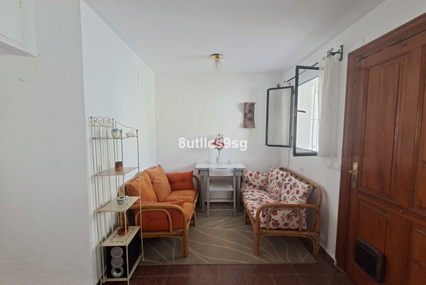 R5211145-Villa-For-Sale-La-Campana-Detached-2-Beds-67-Built-6