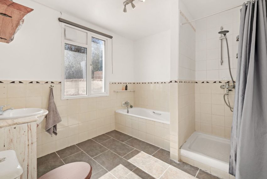 R5211544-Villa-For-Sale-Estepona-Finca-3-Beds-178-Built-14