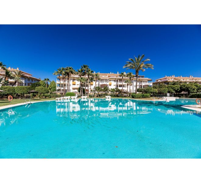 R5211592-Image 1-Ground Floor - 2 Beds - 90 Built