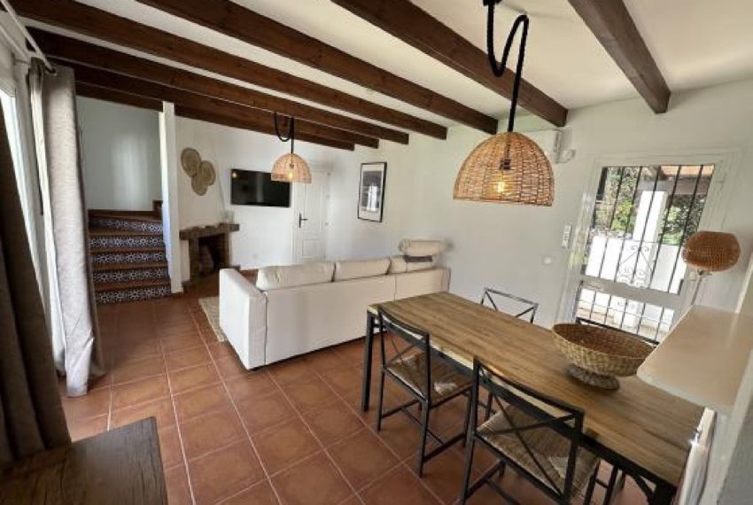 R5211853-Villa-For-Sale-Puerto-Banus-Detached-14-Beds-784-Built-11