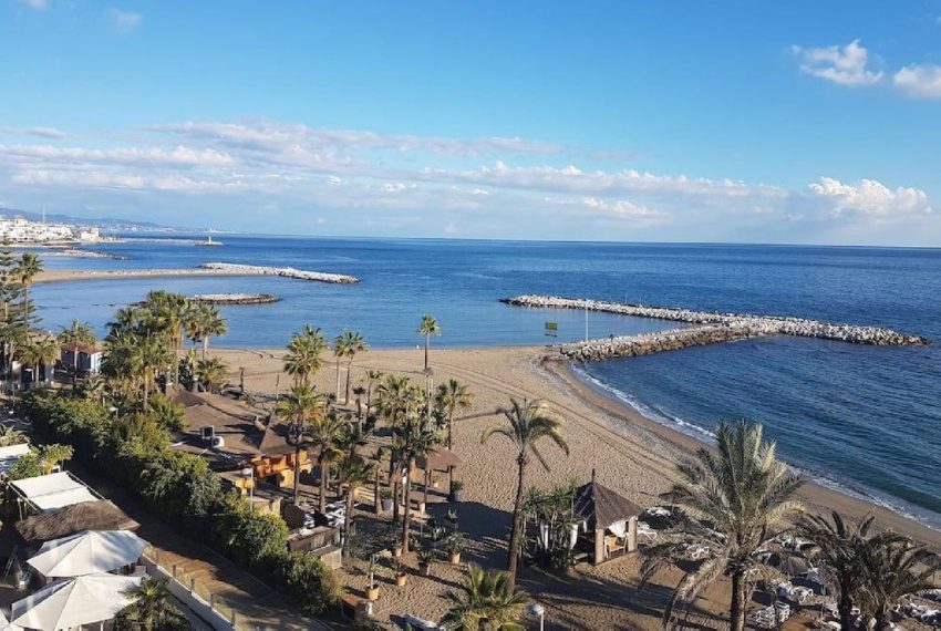 R5211853-Villa-For-Sale-Puerto-Banus-Detached-14-Beds-784-Built-2