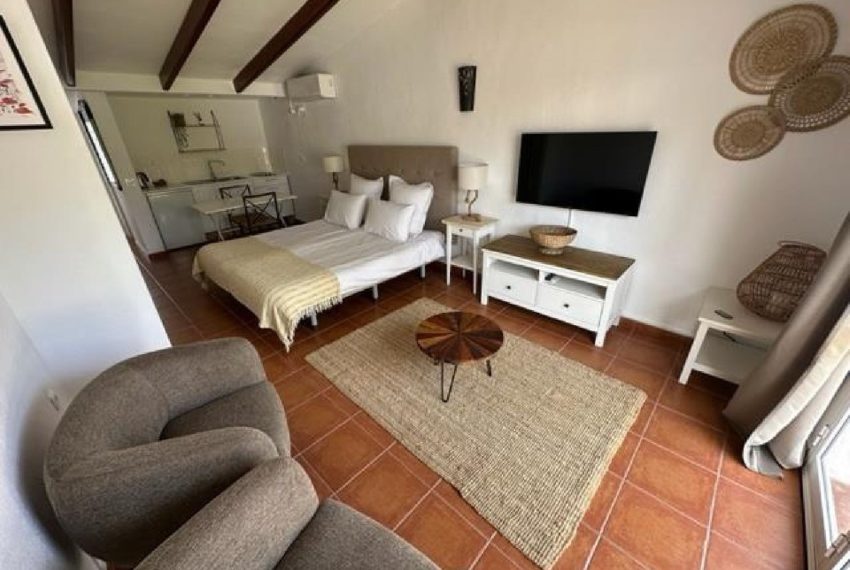 R5211853-Villa-For-Sale-Puerto-Banus-Detached-14-Beds-784-Built-9