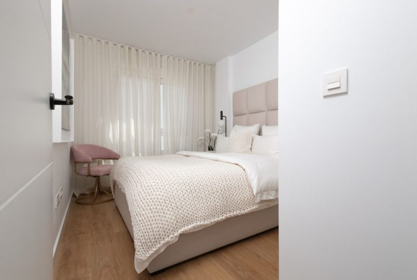 R5211922-Villa-For-Sale-Calahonda-Semi-Detached-4-Beds-264-Built-11