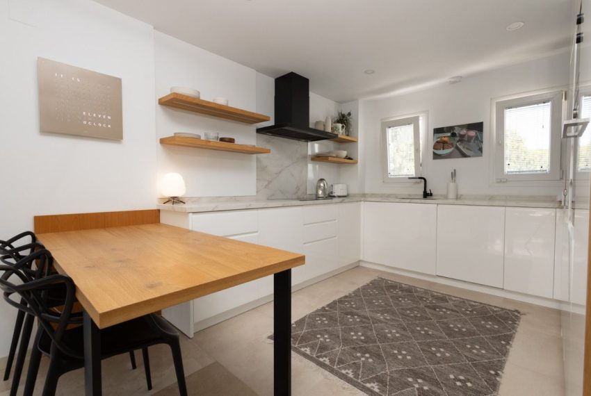 R5211922-Villa-For-Sale-Calahonda-Semi-Detached-4-Beds-264-Built-15