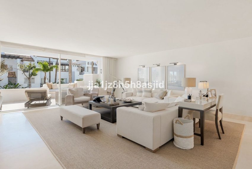 R5211937-Apartment-For-Sale-The-Golden-Mile-Middle-Floor-Apartment-3-Beds-136-Built-13