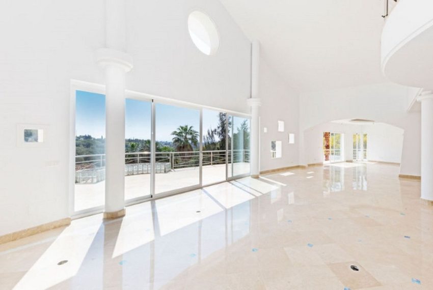 R5212264-Villa-For-Sale-Los-Almendros-Detached-5-Beds-1383-Built-10