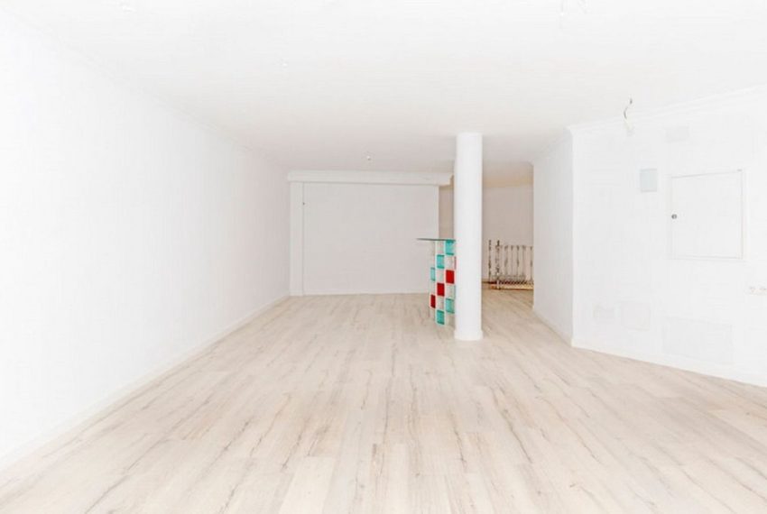 R5212264-Villa-For-Sale-Los-Almendros-Detached-5-Beds-1383-Built-11