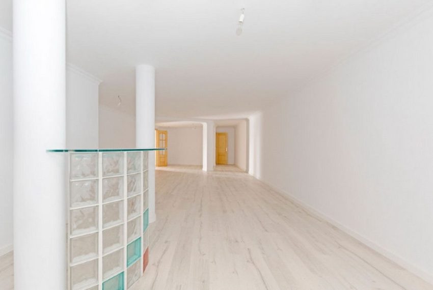 R5212264-Villa-For-Sale-Los-Almendros-Detached-5-Beds-1383-Built-12