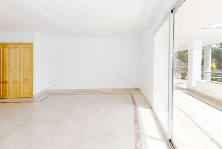 R5212264-Villa-For-Sale-Los-Almendros-Detached-5-Beds-1383-Built-15