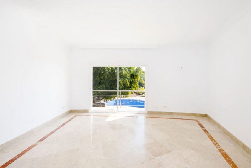 R5212264-Villa-For-Sale-Los-Almendros-Detached-5-Beds-1383-Built-16