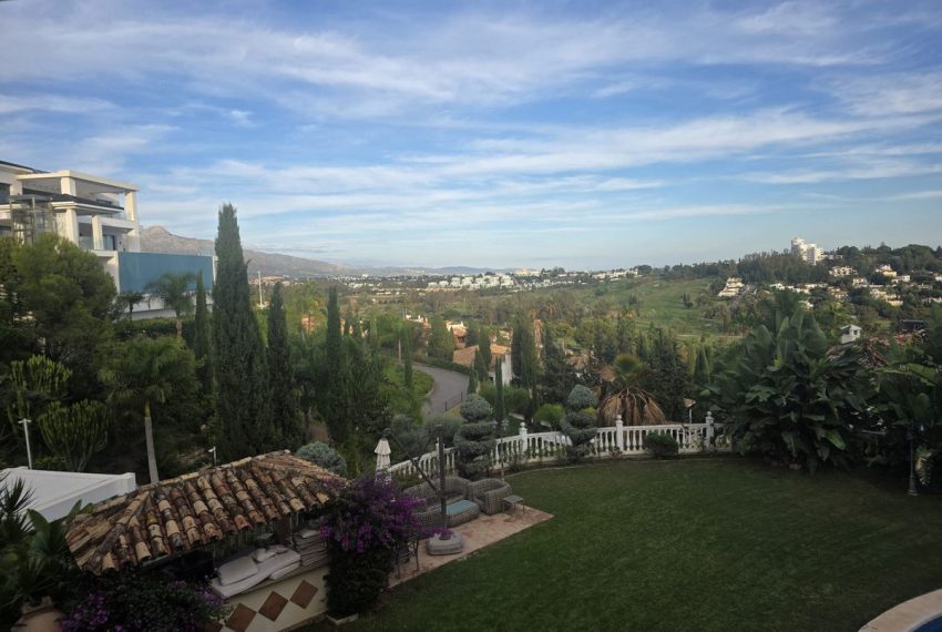 R5212270-Villa-For-Sale-El-Paraiso-Detached-6-Beds-415-Built-5