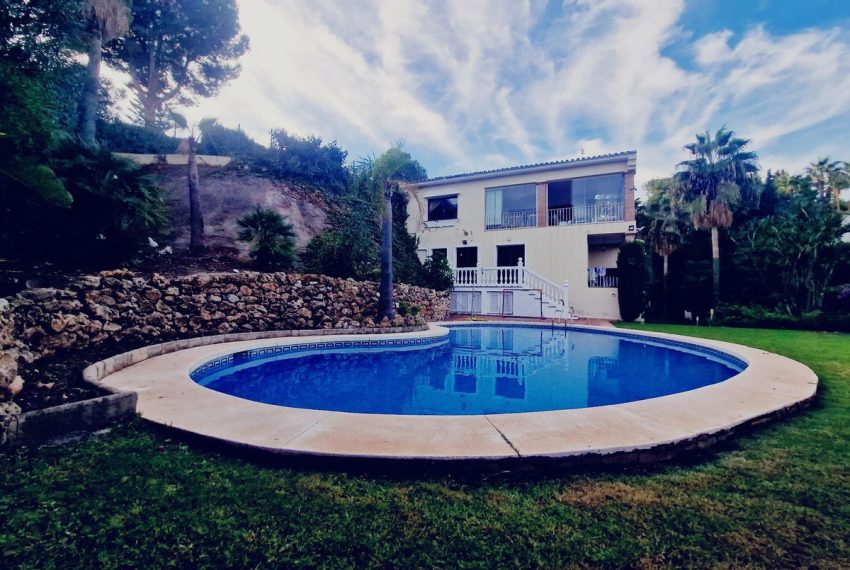 R5212270-Villa-For-Sale-El-Paraiso-Detached-6-Beds-415-Built-7