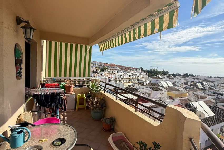 R5212351-Apartment-For-Sale-Estepona-Penthouse-4-Beds-140-Built-1