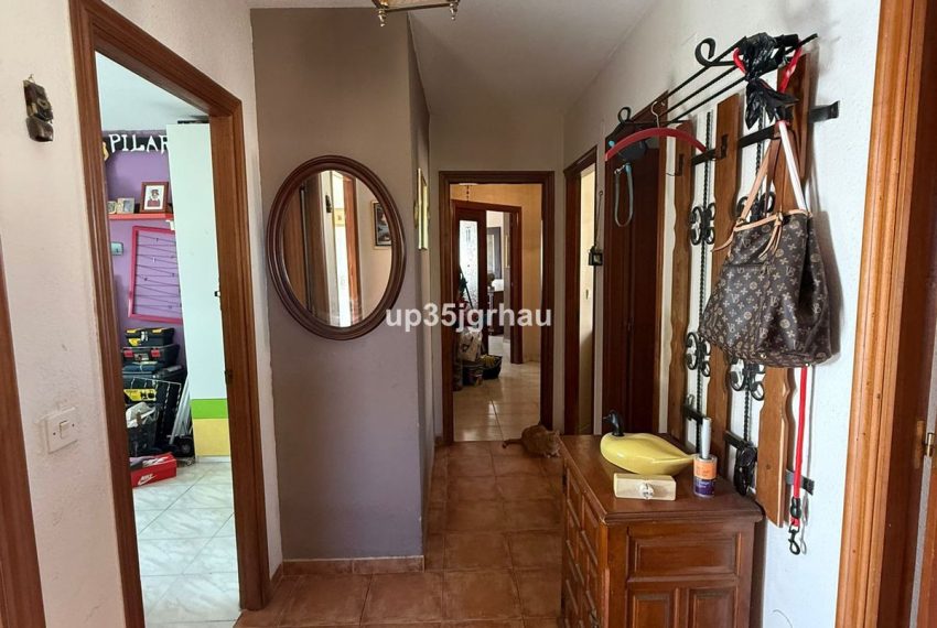 R5212351-Apartment-For-Sale-Estepona-Penthouse-4-Beds-140-Built-6