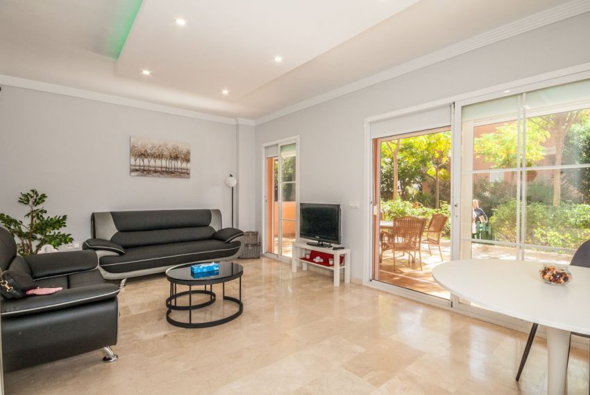 R5212525-Apartment-For-Sale-Elviria-Ground-Floor-2-Beds-124-Built-2