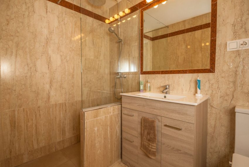 R5212525-Apartment-For-Sale-Elviria-Ground-Floor-2-Beds-124-Built-8