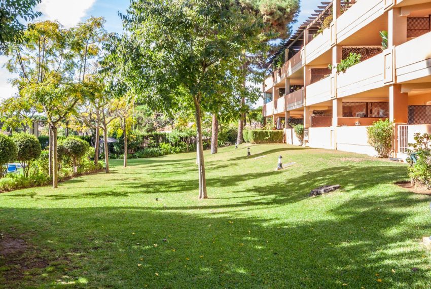 R5212525-Apartment-For-Sale-Elviria-Ground-Floor-2-Beds-124-Built-9