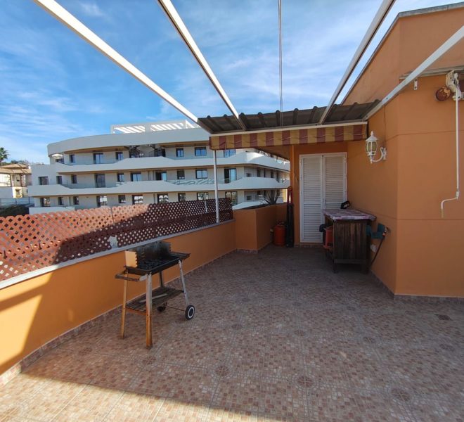 R5212534-Image 1-Penthouse - 4 Beds - 227 Built