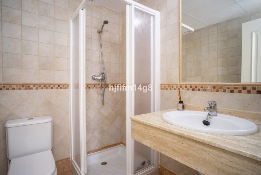 R5212882-Apartment-For-Sale-Nueva-Andalucia-Middle-Floor-2-Beds-81-Built-13