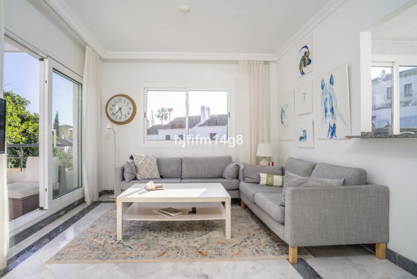 R5212882-Apartment-For-Sale-Nueva-Andalucia-Middle-Floor-2-Beds-81-Built-3