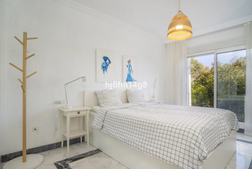 R5212882-Apartment-For-Sale-Nueva-Andalucia-Middle-Floor-2-Beds-81-Built-9