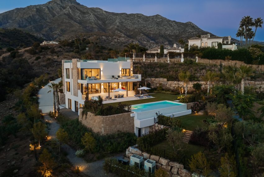 R5212927-Villa-For-Sale-The-Golden-Mile-Detached-5-Beds-825-Built