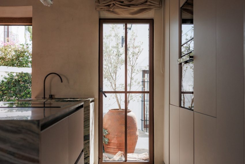 R5212939-Townhouse-For-Sale-Nueva-Andalucia-Terraced-2-Beds-139-Built-16