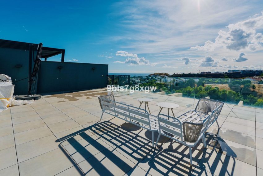 R5213629-Apartment-For-Sale-New-Golden-Mile-Penthouse-3-Beds-125-Built-3