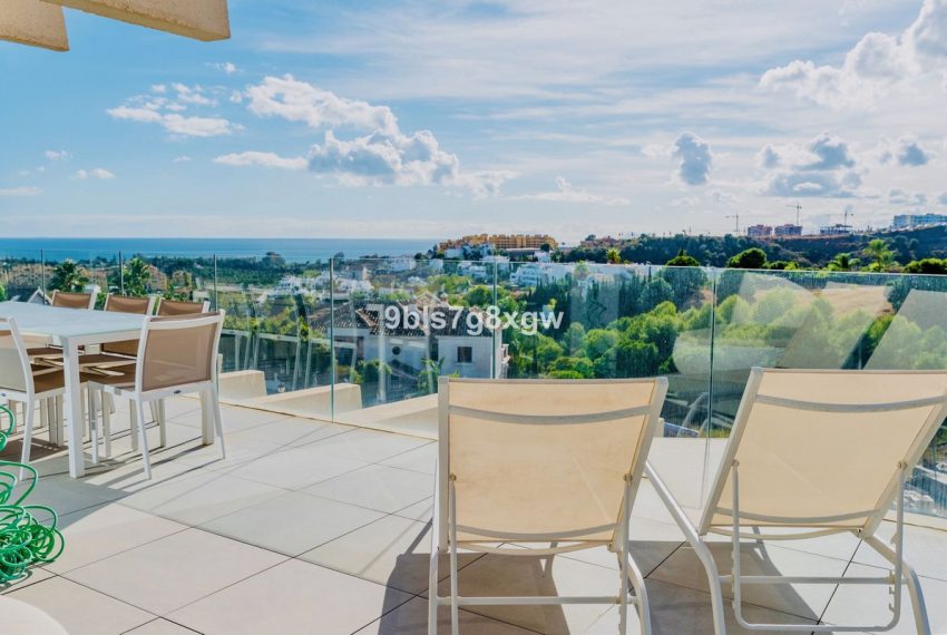 R5213629-Apartment-For-Sale-New-Golden-Mile-Penthouse-3-Beds-125-Built