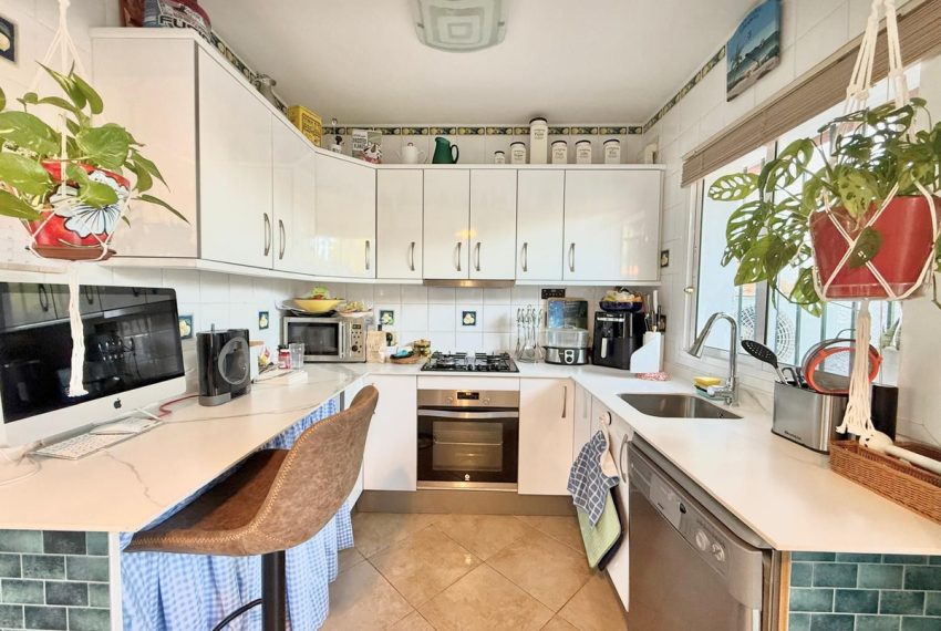 R5213668-Villa-For-Sale-Calahonda-Semi-Detached-2-Beds-99-Built-4