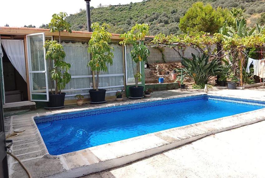 R5213773-Villa-For-Sale-Altos-de-los-Monteros-Finca-2-Beds-100-Built-5