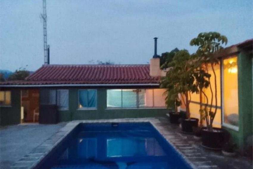 R5213773-Villa-For-Sale-Altos-de-los-Monteros-Finca-2-Beds-100-Built