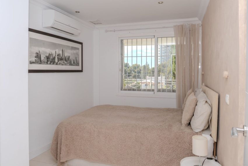 R5213785-Villa-For-Sale-Nueva-Andalucia-Semi-Detached-5-Beds-251-Built-11