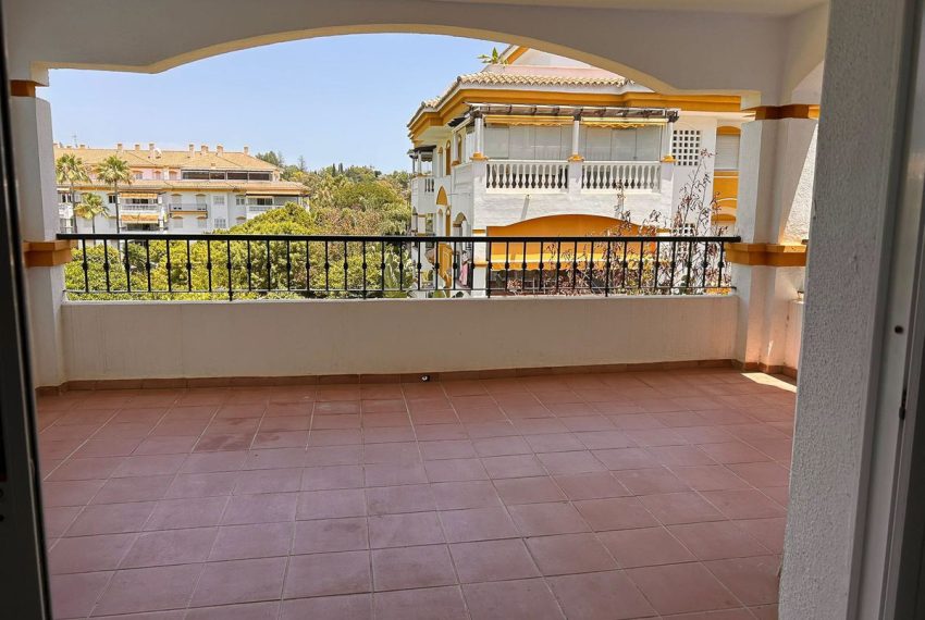 R5213800-Apartment-For-Sale-Nueva-Andalucia-Middle-Floor-2-Beds-80-Built-3
