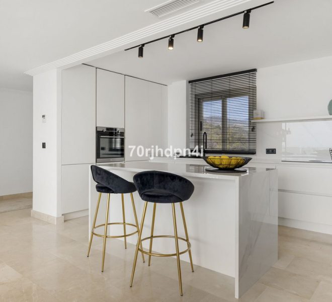 R5214283-Image 1-Penthouse - 3 Beds - 134 Built