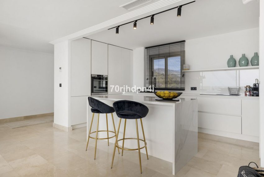 R5214283-Apartment-For-Sale-Estepona-Penthouse-3-Beds-134-Built