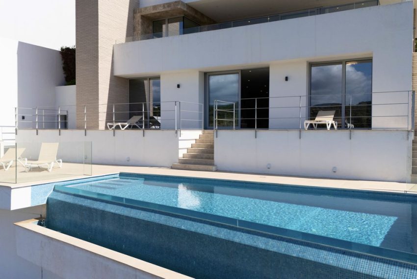 R5214310-Villa-For-Sale-Los-Arqueros-Detached-6-Beds-777-Built-4