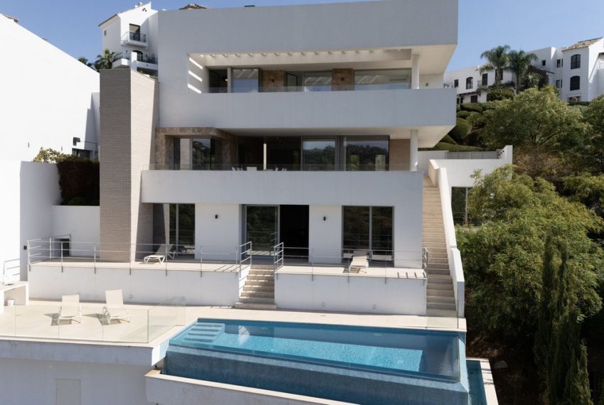 R5214310-Villa-For-Sale-Los-Arqueros-Detached-6-Beds-777-Built