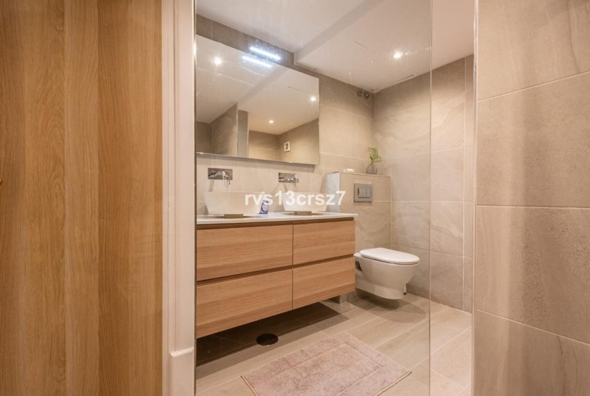 R5214325-Apartment-For-Sale-Nueva-Andalucia-Ground-Floor-4-Beds-112-Built-10