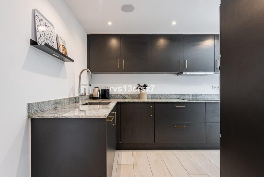 R5214325-Apartment-For-Sale-Nueva-Andalucia-Ground-Floor-4-Beds-112-Built-7