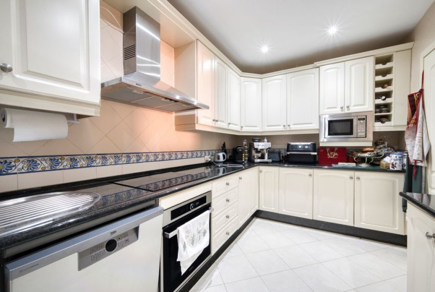 R5214457-Apartment-For-Sale-Marbella-Middle-Floor-3-Beds-140-Built-16