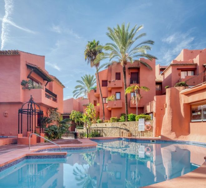 R5214457-Image 1-Middle Floor - 3 Beds - 140 Built